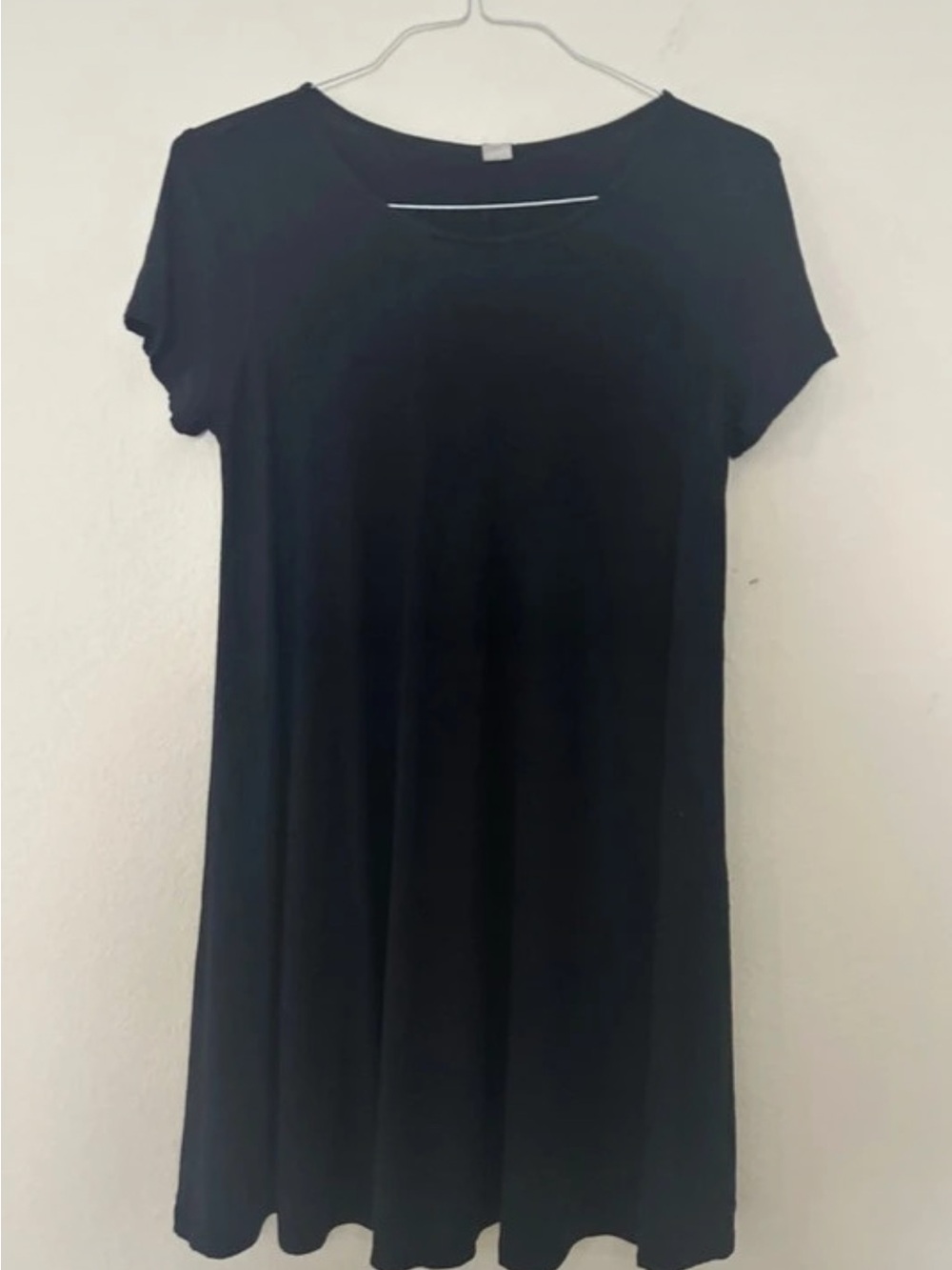 Old Navy Black Short-Sleeve Swing Tunic Dress